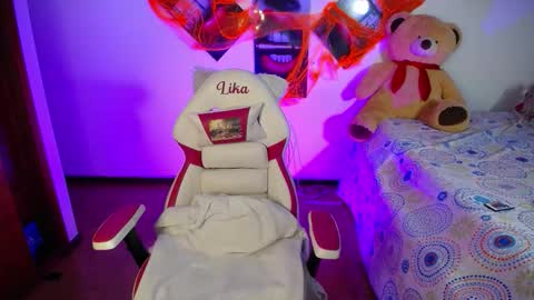 Liika  online show from 11/03/25, 02:46