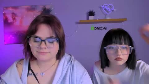 lika_pop online show from 12/13/25, 07:53