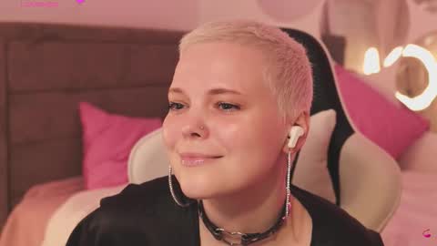 likaaberry online show from 02/04/26, 02:23