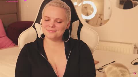 likaaberry online show from 03/05/26, 12:56