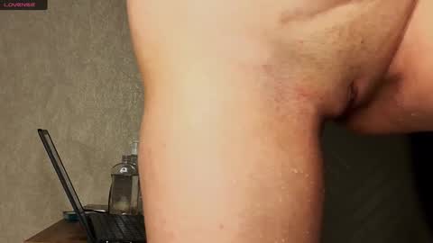 Snapshot of likavibe chatting on 12/19/25, 05:42 likavibe online show from 12/19/25, 05:42