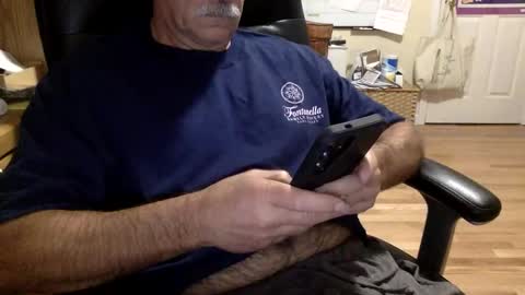 likefhot online show from 12/19/25, 02:46