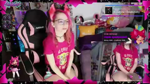 Snapshot of likemyashe chatting on 07/10/26, 06:28 LikeMyAshe online show from 07/10/26, 06:28