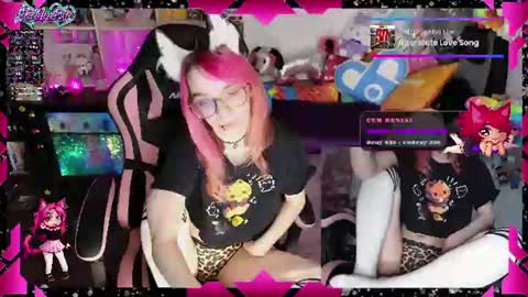 Snapshot of likemyashe chatting on 07/17/26, 06:31 LikeMyAshe online show from 07/17/26, 06:31