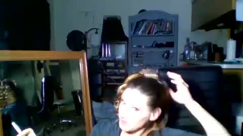 likerightnow online show from 02/18/26, 06:09