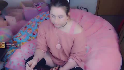 Lil Alison Heart online show from 02/05/25, 02:16