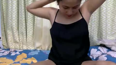 lil_baby4u online show from 09/15/25, 07:08