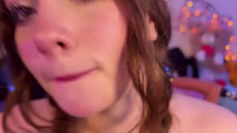 Snapshot of lil_belaa chatting on 05/16/26, 12:37 Lil belaa online show from 05/16/26, 12:37