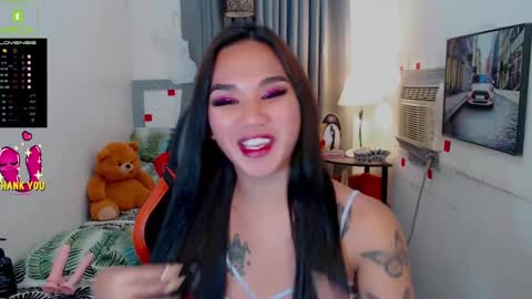 Snapshot of lil_fantacy chatting on 02/21/25, 11:32 LILY online show from 02/21/25, 11:32