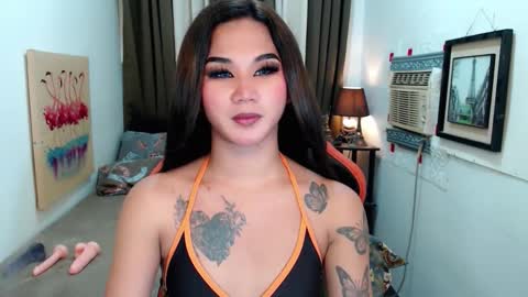 Snapshot of lil_fantacy chatting on 10/07/25, 09:28 LILY online show from 10/07/25, 09:28