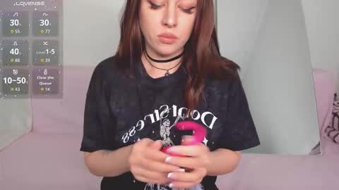 Snapshot of lil_foxy999 chatting on 02/23/26, 11:29 Alisa online show from 02/23/26, 11:29