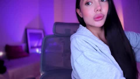 Gabriela online show from 11/22/25, 07:24