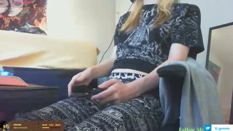 lil gemmie online show from 11/06/25, 08:21