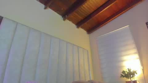 Hanna online show from 11/21/25, 11:09