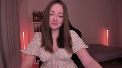 Snapshot of lil_happiness chatting on 01/30/25, 06:10 for free registration 3 online show from 01/30/25, 06:10