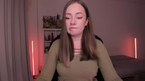 Snapshot of lil_happiness chatting on 02/01/25, 06:08 for free registration 3 online show from 02/01/25, 06:08