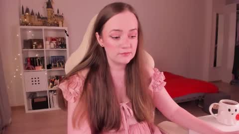 Snapshot of lil_happiness chatting on 09/30/25, 05:18 for free registration 3 online show from 09/30/25, 05:18