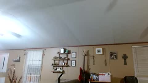 lil_luluvert online show from 04/08/26, 04:34