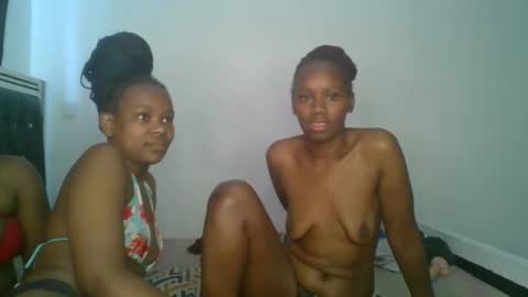 Snapshot of lil_meg chatting on 02/27/26, 08:03 lil_meg online show from 02/27/26, 08:03