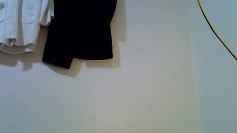 Snapshot of lil_miss23 chatting on 09/29/25, 08:02 lil_miss23 online show from 09/29/25, 08:02