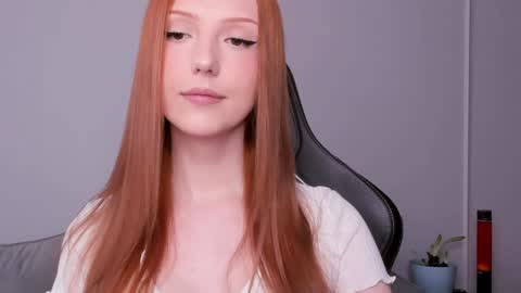 Snapshot of lil_pumpkinpie chatting on 02/08/25, 08:31 Val online show from 02/08/25, 08:31