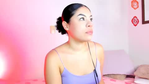 Snapshot of lil_swaay chatting on 10/14/25, 01:50 Lola online show from 10/14/25, 01:50