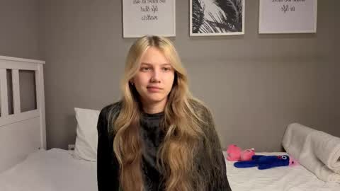 Emma online show from 11/26/25, 10:05