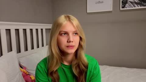 Emma online show from 12/02/25, 10:42