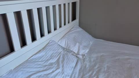 Emma online show from 04/18/26, 04:38