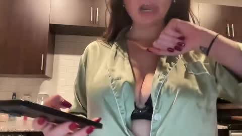 Snapshot of lila_davidson chatting on 01/25/25, 02:15 lila_davidson online show from 01/25/25, 02:15