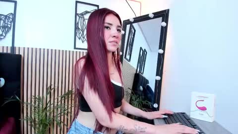 Lila online show from 10/09/25, 08:29