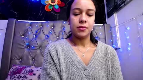 Snapshot of lila_gummy_ chatting on 02/15/25, 02:22 online show from 02/15/25, 02:22