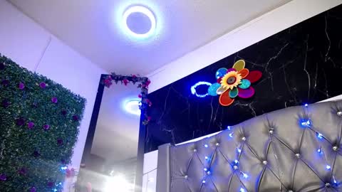 Snapshot of lila_gummy_ chatting on 03/05/25, 11:49 online show from 03/05/25, 11:49