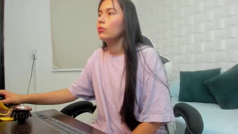 L I L A online show from 01/07/26, 02:47