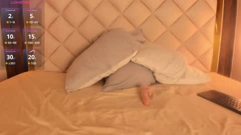 Lila  online show from 04/11/26, 05:12