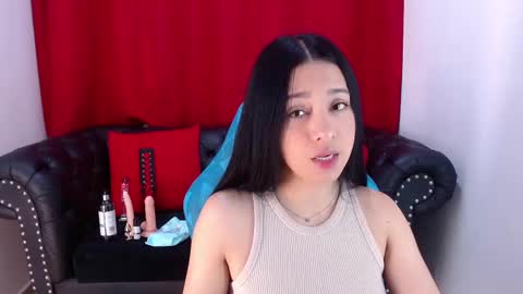 Snapshot of lila_pinky chatting on 02/09/25, 02:29 L I L A online show from 02/09/25, 02:29