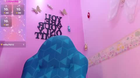 Snapshot of lila_pinky chatting on 02/24/25, 09:31 L I L A online show from 02/24/25, 09:31