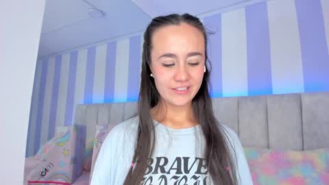 Snapshot of lila_rush_ chatting on 01/25/25, 04:24 Lila online show from 01/25/25, 04:24