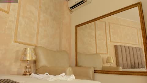 Snapshot of lilabeily chatting on 02/19/25, 07:38 lila bailey online show from 02/19/25, 07:38