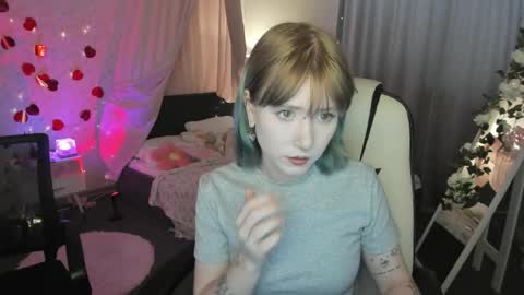 Lili online show from 05/29/26, 03:59