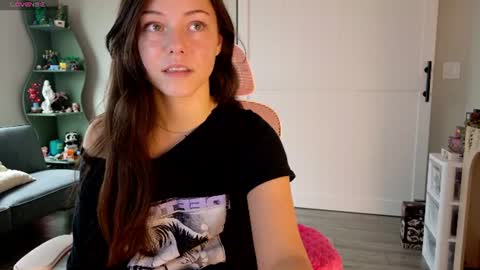 Snapshot of lilbbyily1 chatting on 06/26/26, 05:28 Libby online show from 06/26/26, 05:28