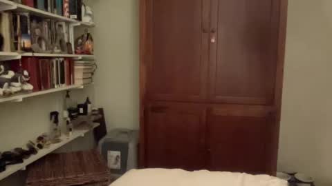 lilbi85_ online show from 12/09/24, 12:23