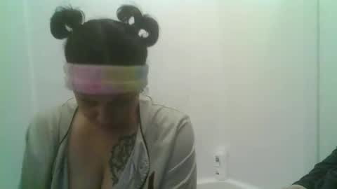 Snapshot of lilbratty_clouds_ogpuffdragon chatting on 01/13/25, 09:08 lilbratty_clouds_ogpuffdragon online show from 01/13/25, 09:08