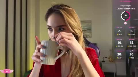 Snapshot of lilcatalia chatting on 11/01/25, 10:17 Hi im Yuki online show from 11/01/25, 10:17