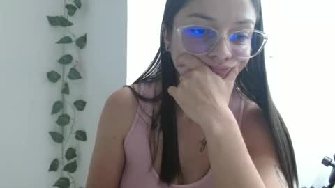 Valeri Villalobos  IG villa lobosvaleri online show from 05/11/26, 04:15