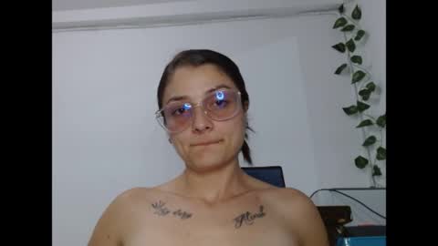 Valeri Villalobos  IG villa lobosvaleri online show from 05/28/26, 01:36