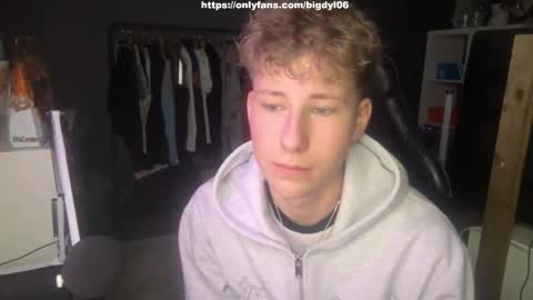 lildyl06 online show from 01/18/26, 08:23