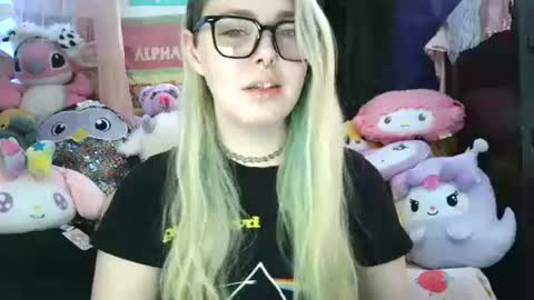 Snapshot of lilemmy1999 chatting on 02/05/25, 05:31 emily ryanson online show from 02/05/25, 05:31