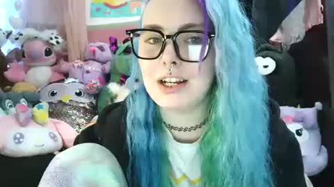 Snapshot of lilemmy1999 chatting on 02/17/25, 07:53 emily ryanson online show from 02/17/25, 07:53