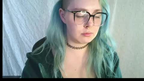 Snapshot of lilemmy1999 chatting on 05/28/26, 06:49 emily ryanson online show from 05/28/26, 06:49